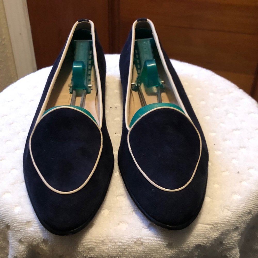 Gravati Arthur Beren blue suede flats.